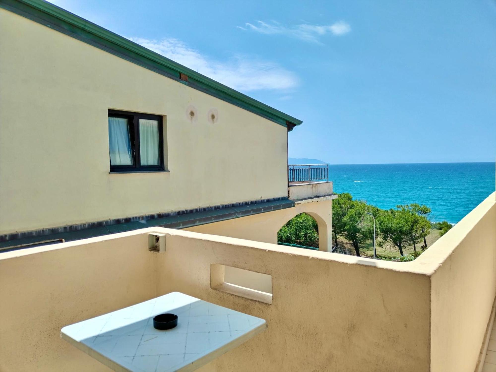Poseidon Bay Residence 米拉佐 外观 照片